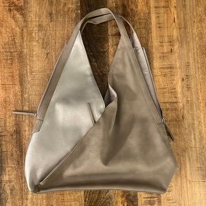 Stella & Dot Criss Cross Tote